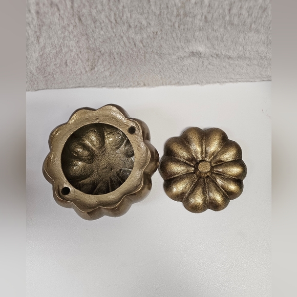 Aluminum Pumpkin - Picture 3 of 8